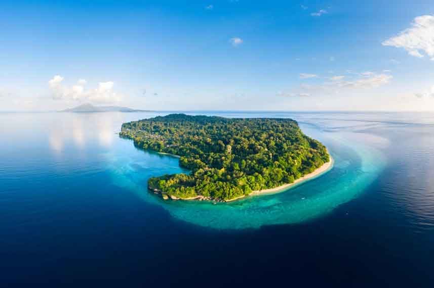 Pulau-Ai-Tual-Maluku---Liveaboard-in-Indonesia-Koonam