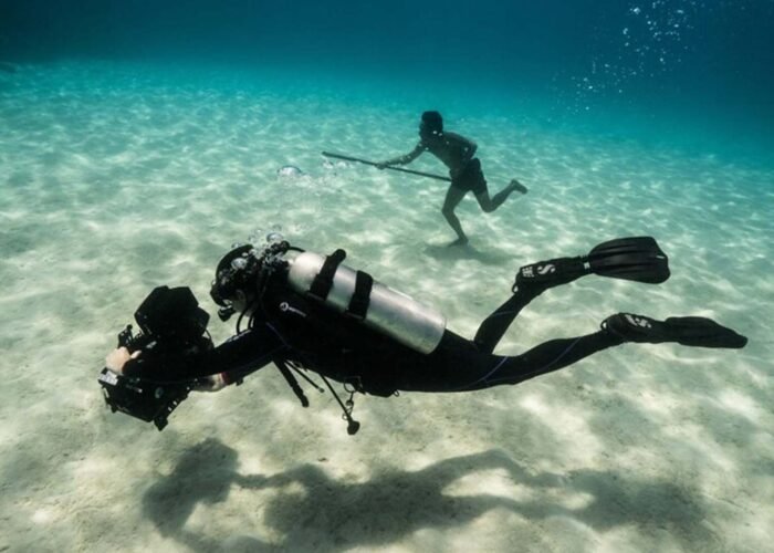 Underwater videography liveaboards in Indonesia Koonam