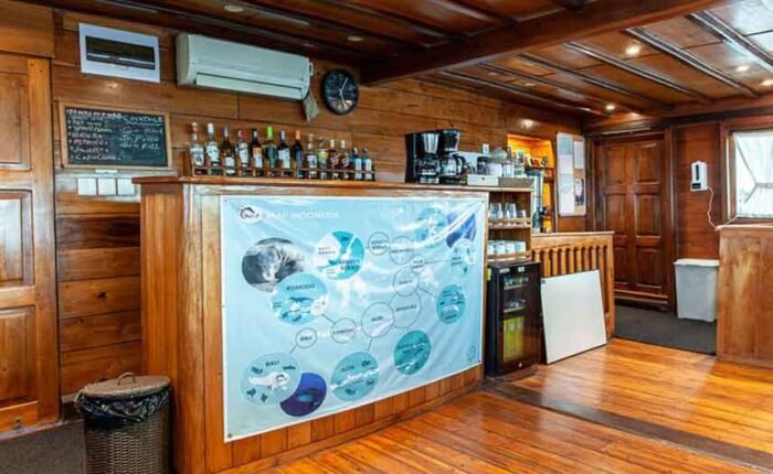 Aurora-Liveaboard-Indonesia-Koonam-j