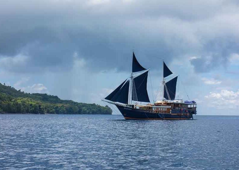 Aurora-Liveaboard-Indonesia-Koonam-l