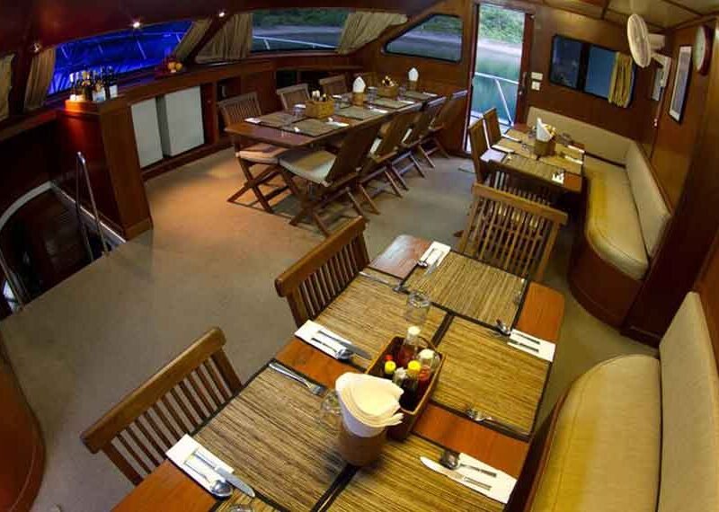 Mermaid-II-Liveaboard-Indonesia-Koonam-a