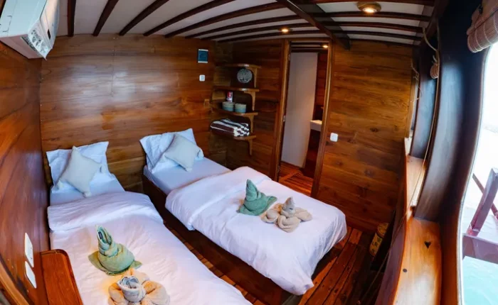 EcoPro-Duyung-Baru-Main Deck-Cabins-Liveaboard-Indonesia-Koonam-a
