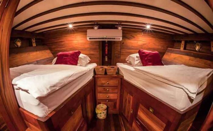 EcoPro-Duyung-Baru-Twin-Cabin-Liveaboard-Indonesia-Koonam-a