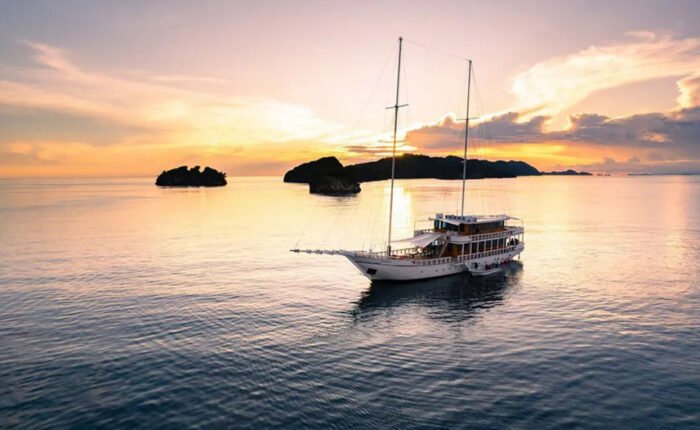 Fenides-Liveaboard-Indonesia-Koonam-b