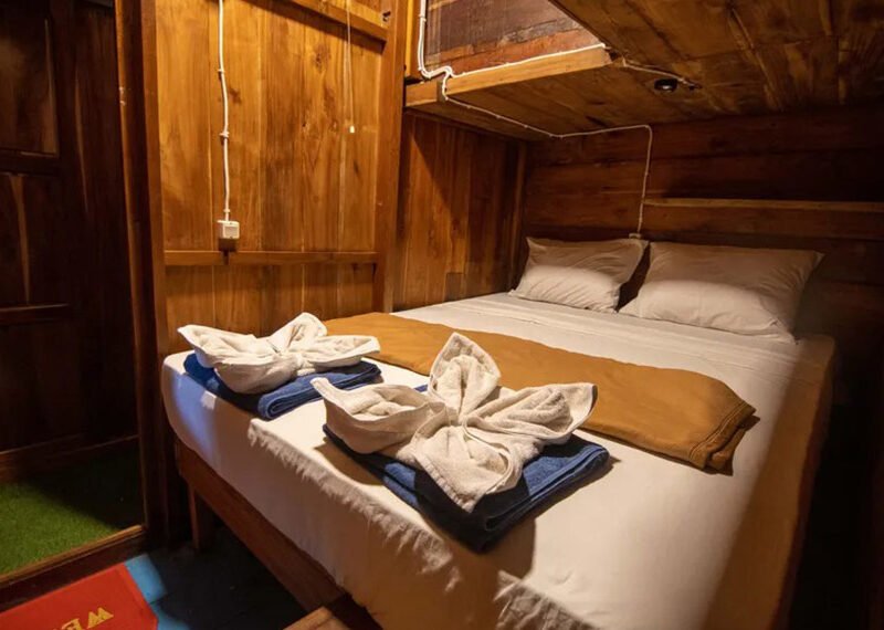 Shenron-Liveaboard-Indonesia-Koonam-Double-Cabins-f