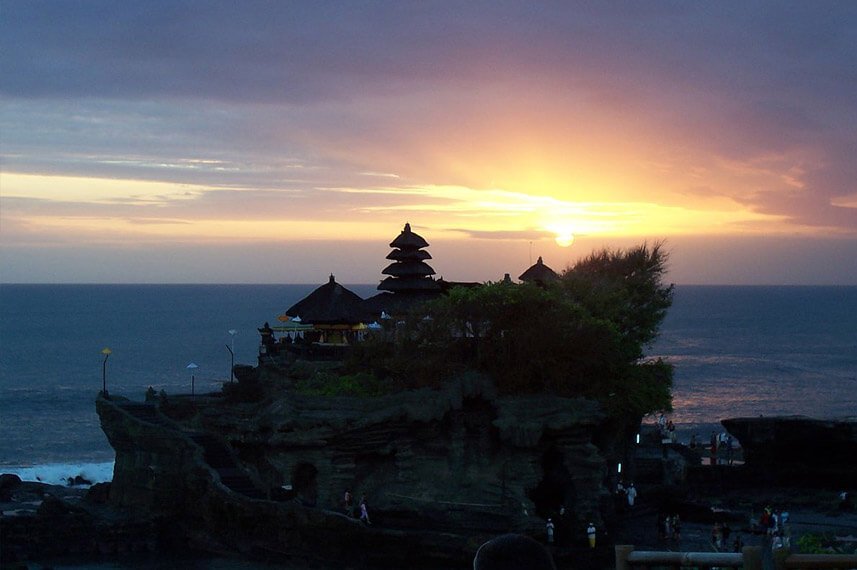 Tanah-Lot-Temple-Bali-Tour-Packages-Koonam