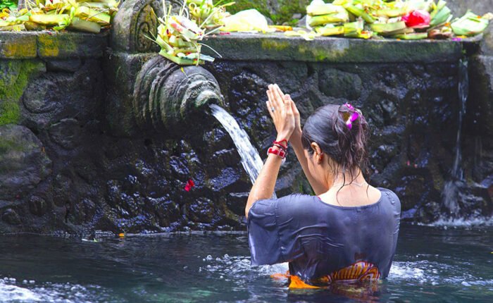 Tirta-Empul--2Bali-Tour-Packages_KOONAM