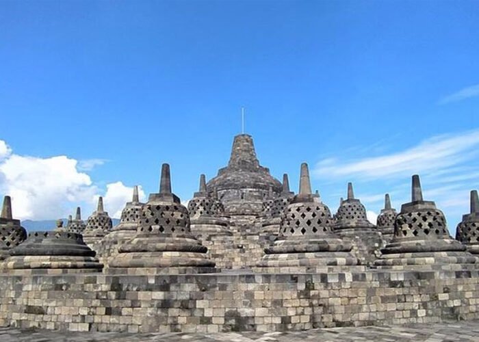 Borobudur-temple_Yogya-Tour-Packages_Koonam
