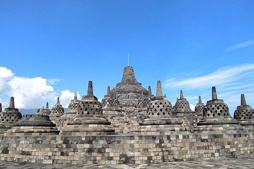 Borobudur-temple_Yogya-Tour-Packages_Koonam